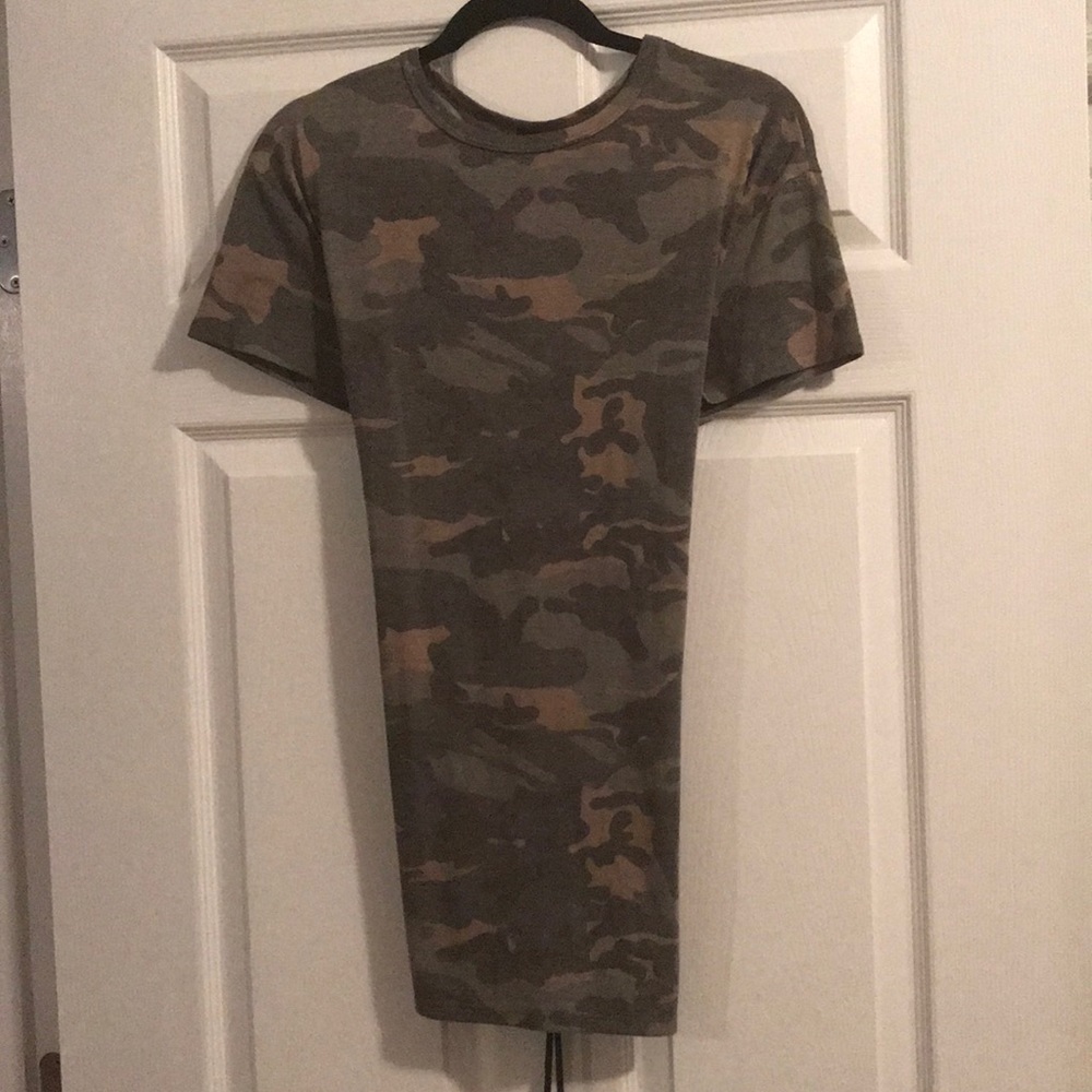 Long shirt that can be worn as a dress